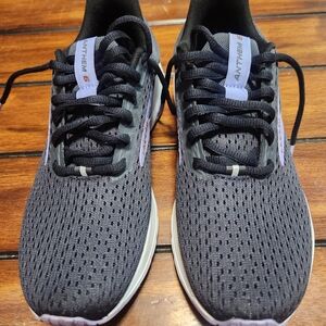 Brooks Anthem 6 Gray With Lavender Running Shoes